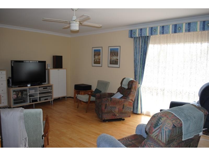 15 Hollingsworth Crescent, Callala Bay NSW 2540