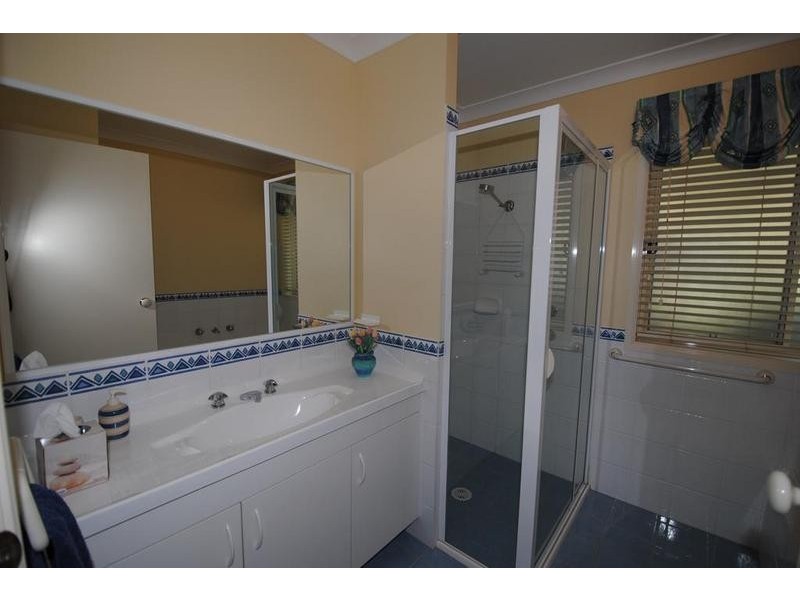 15 Hollingsworth Crescent, Callala Bay NSW 2540