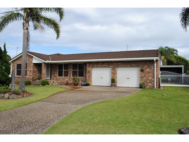 104 Greenbank Grove, Culburra Beach NSW 2540