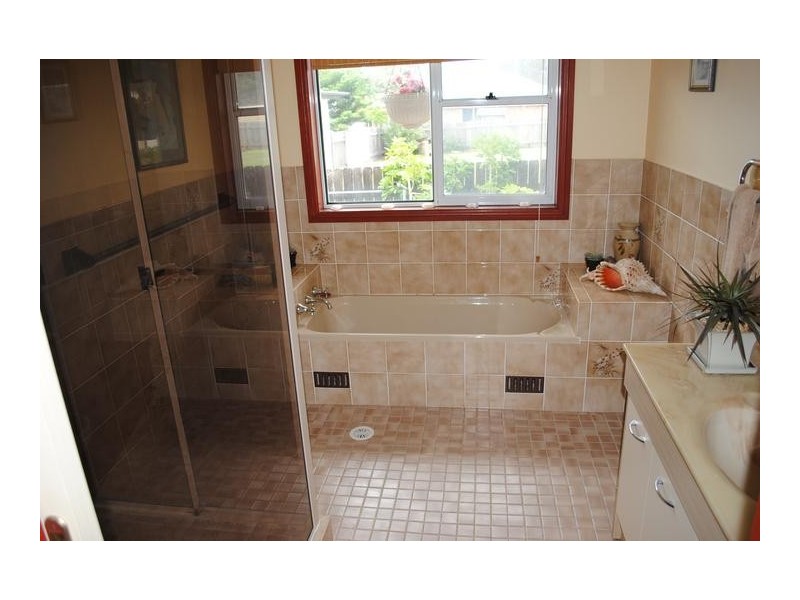 104 Greenbank Grove, Culburra Beach NSW 2540