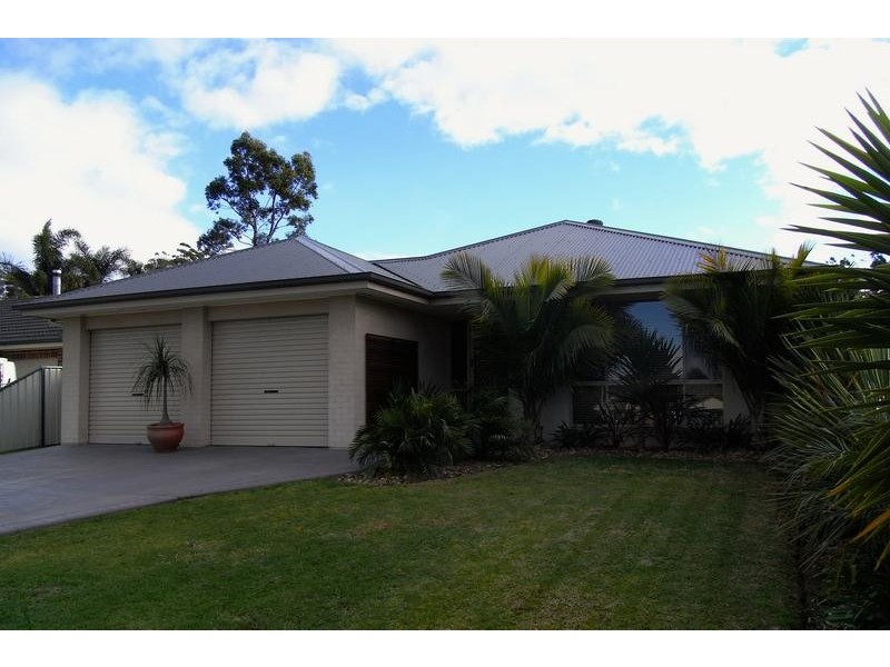 36 Stott Crescent, Callala Bay NSW 2540