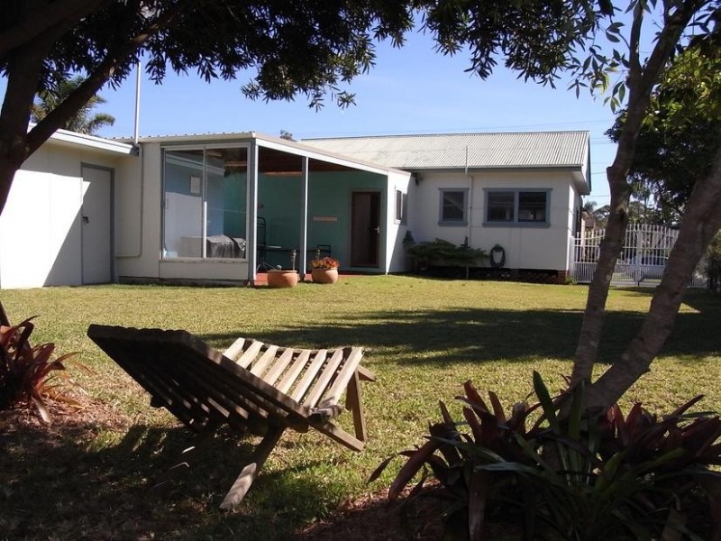 11 Lennox Road, Callala Beach NSW 2540
