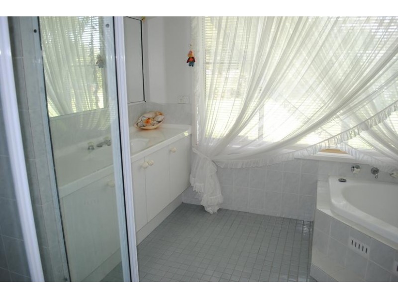 8 Morton Street, Callala Bay NSW 2540