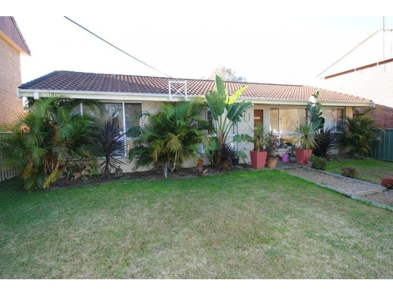 19 Orient Point Road, Culburra Beach NSW 2540