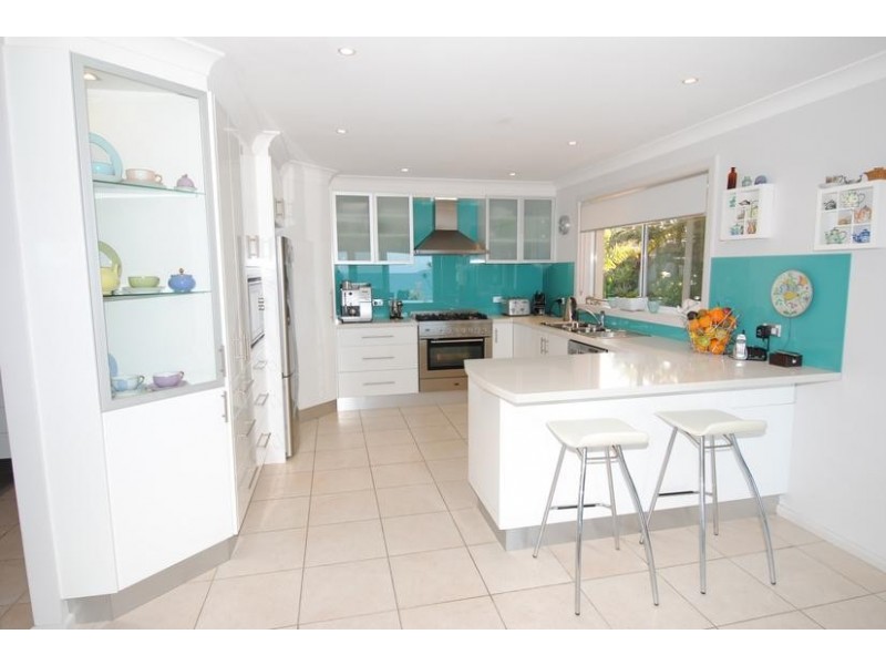 13 Quay Road, Callala Beach NSW 2540