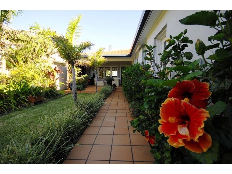 13 Quay Road, Callala Beach NSW 2540