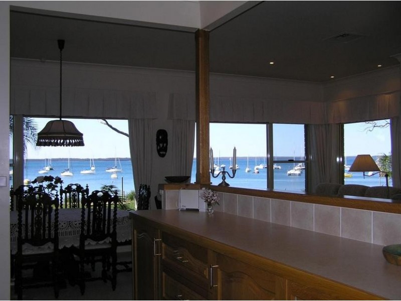 18 Boorawine Terrace, Callala Bay NSW 2540