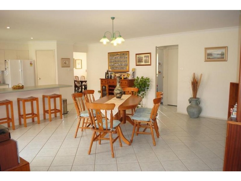 24 Stott Crescent, Callala Bay NSW 2540