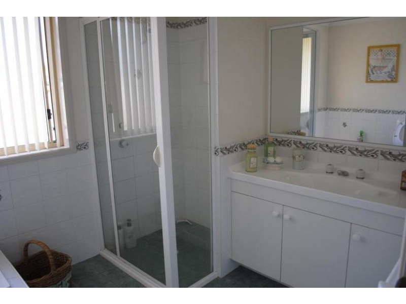 24 Stott Crescent, Callala Bay NSW 2540