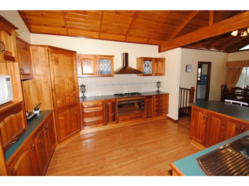 16 Church Street, Greenwell Point NSW 2540