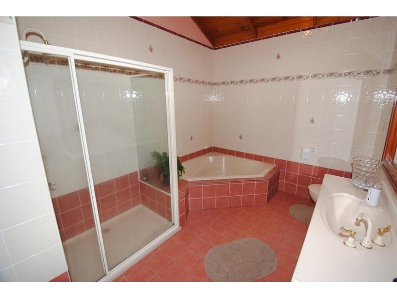 16 Church Street, Greenwell Point NSW 2540