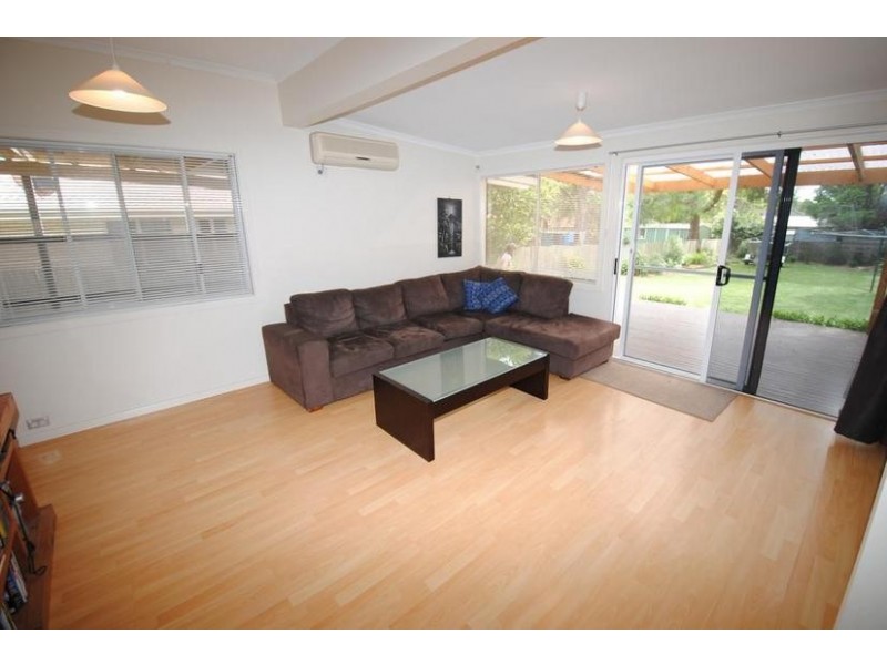 4 Carlton Crescent, Culburra Beach NSW 2540
