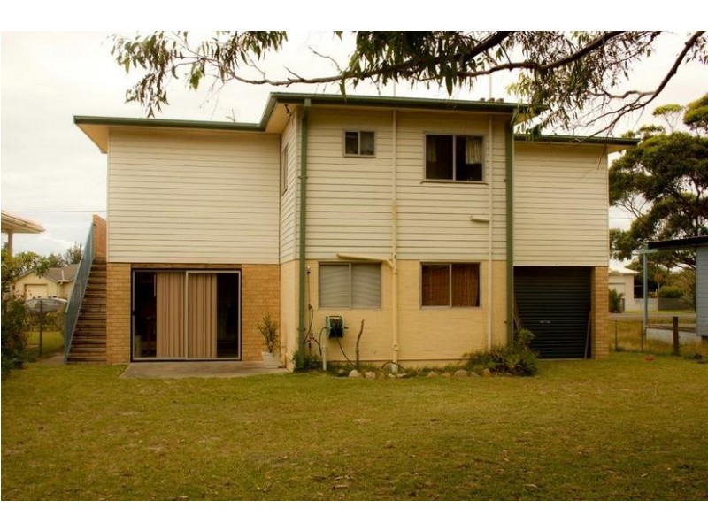 126 Quay Road, Callala Beach NSW 2540