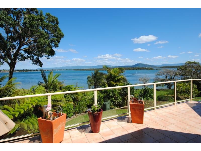 39 Orama Crescent, Orient Point NSW 2540