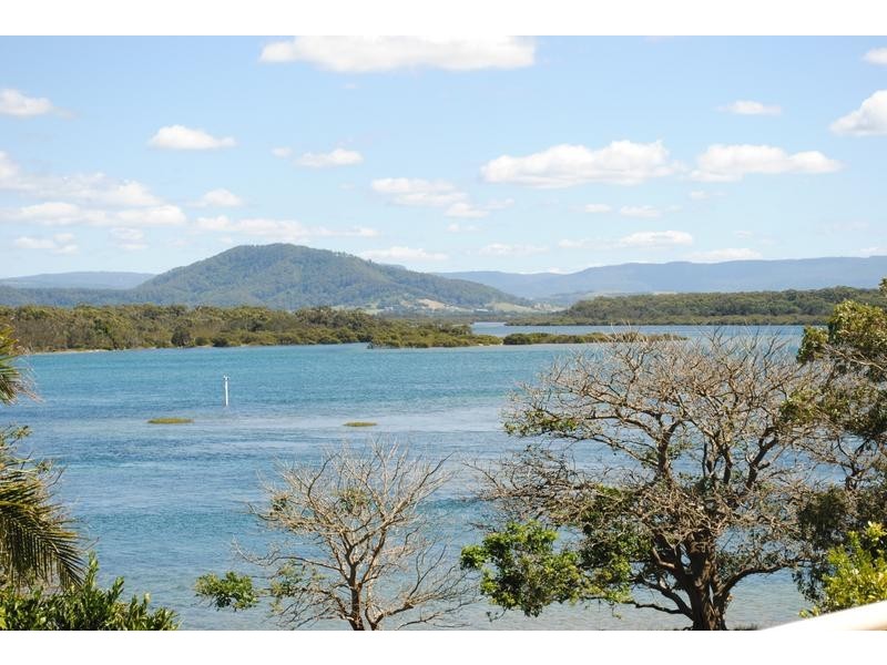 39 Orama Crescent, Orient Point NSW 2540