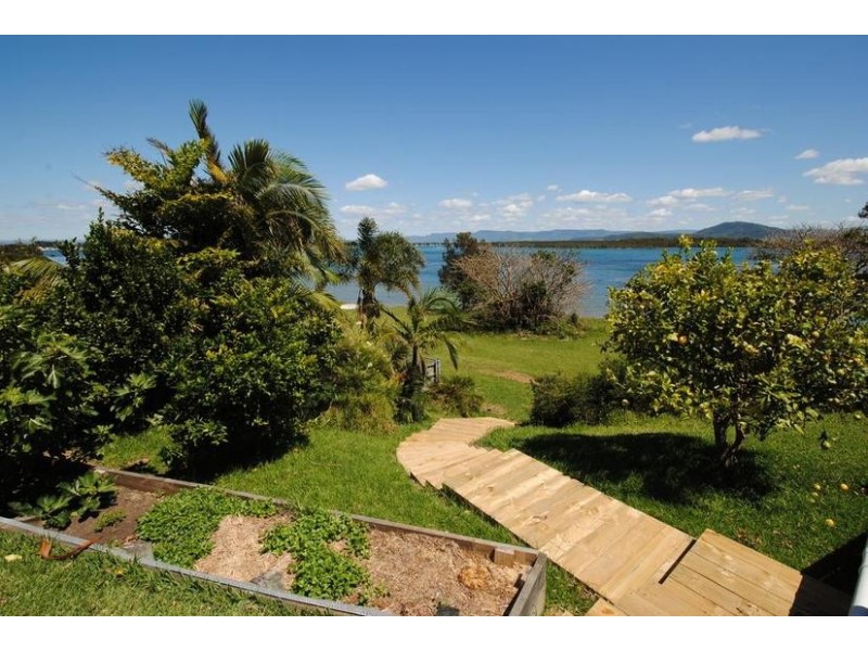 39 Orama Crescent, Orient Point NSW 2540