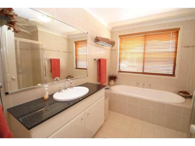 42 Stott Crescent, Callala Bay NSW 2540