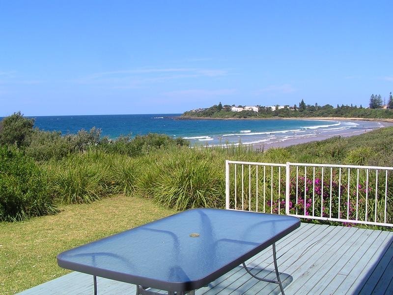 11 North Crescent, Culburra Beach NSW 2540