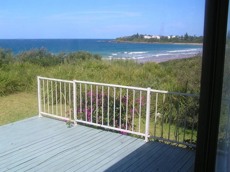 11 North Crescent, Culburra Beach NSW 2540