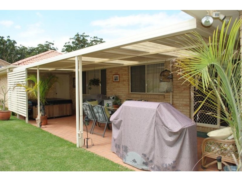 24 Stott Crescent, Callala Bay NSW 2540