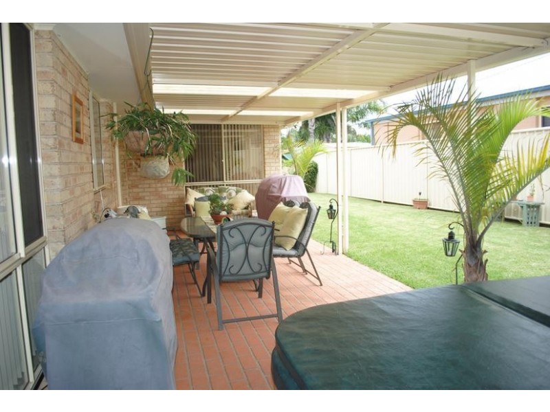 24 Stott Crescent, Callala Bay NSW 2540