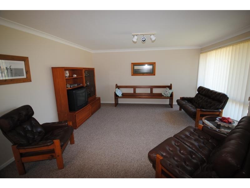 5 Sunshine Street, Culburra Beach NSW 2540