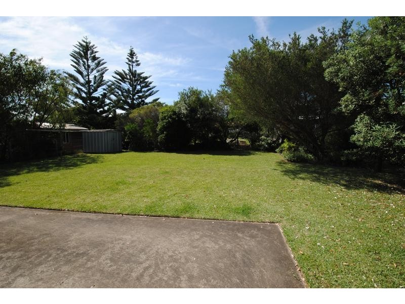 5 Sunshine Street, Culburra Beach NSW 2540