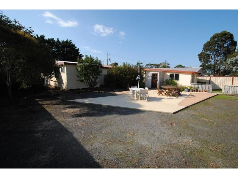 8 The Lake Circuit, Culburra Beach NSW 2540