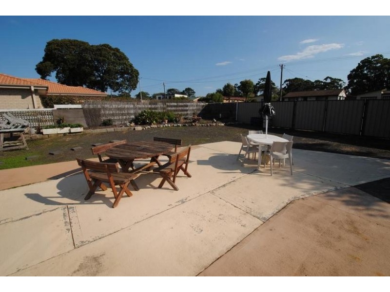 8 The Lake Circuit, Culburra Beach NSW 2540