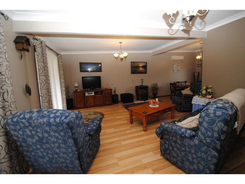 18 Catherine Street, Myola NSW 2540