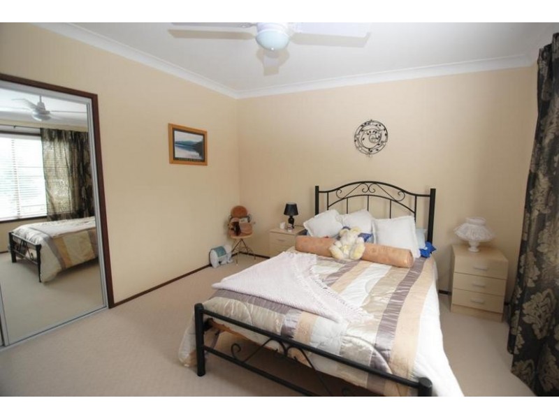 18 Catherine Street, Myola NSW 2540