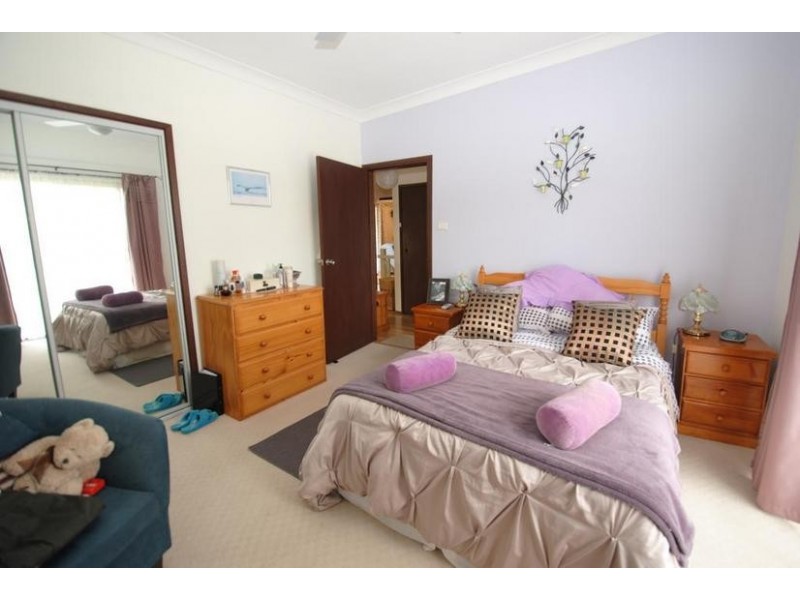 18 Catherine Street, Myola NSW 2540