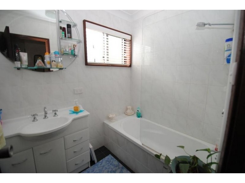 18 Catherine Street, Myola NSW 2540