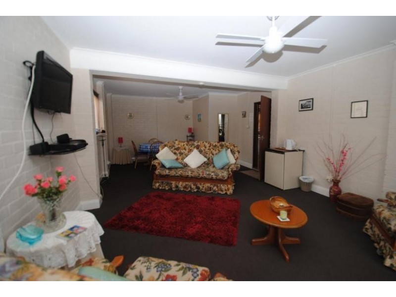 18 Catherine Street, Myola NSW 2540