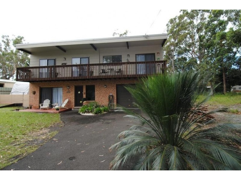 18 Catherine Street, Myola NSW 2540