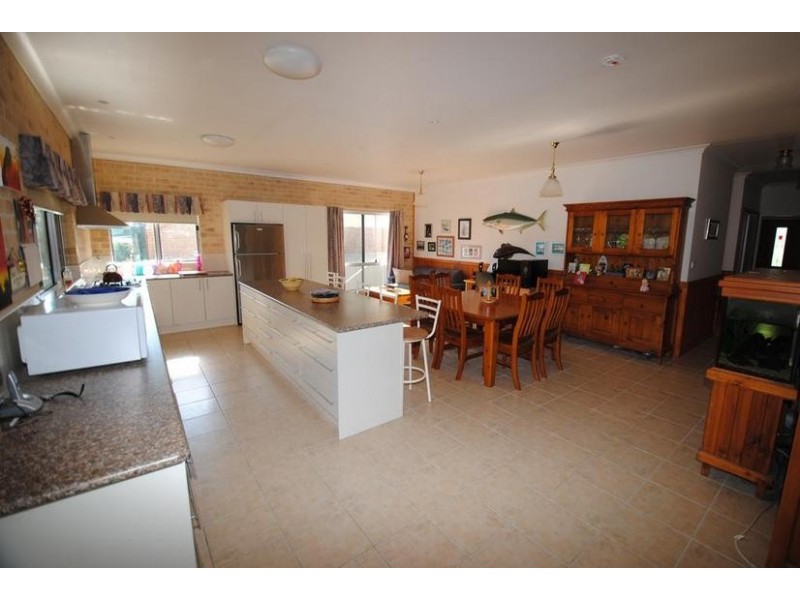 143 Prince Edward Avenue, Culburra Beach NSW 2540