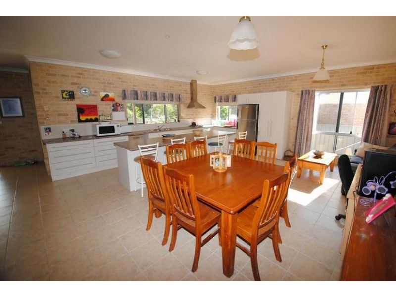 143 Prince Edward Avenue, Culburra Beach NSW 2540