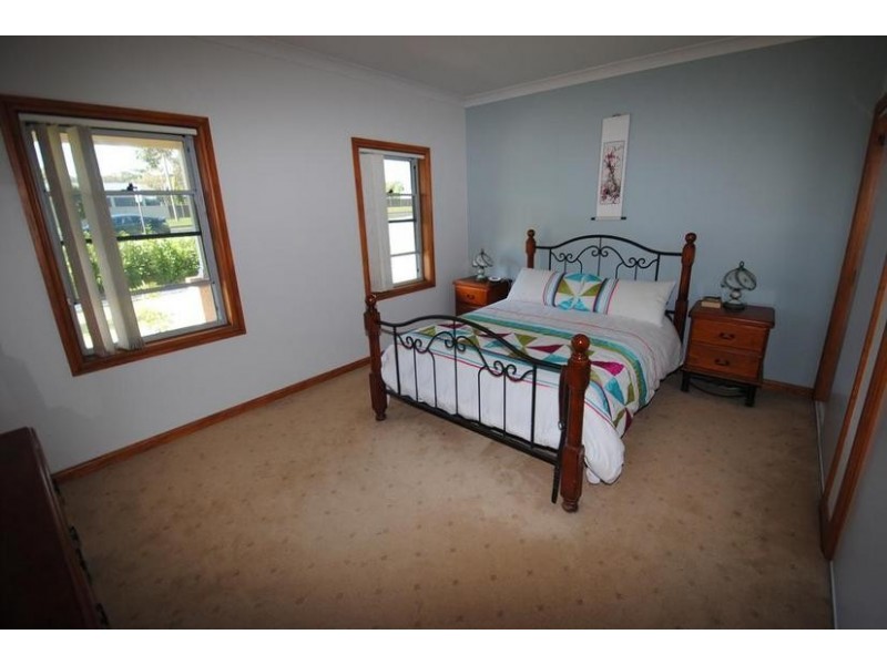 143 Prince Edward Avenue, Culburra Beach NSW 2540