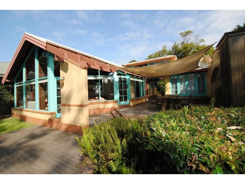 28 Boorawine Terrace, Callala Bay NSW 2540