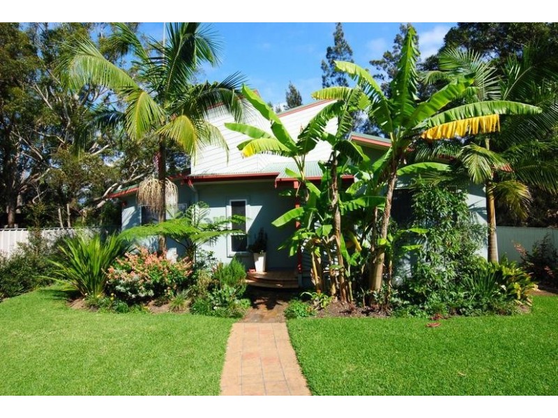 15 Catherine Street, Myola NSW 2540