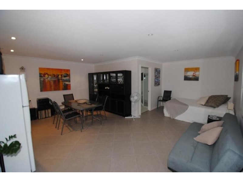 15 Catherine Street, Myola NSW 2540