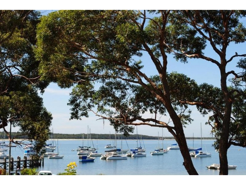 52 Boorawine Terrace, Callala Bay NSW 2540