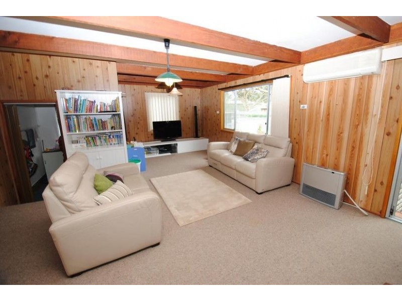 49 Watts Road, Callala Beach NSW 2540