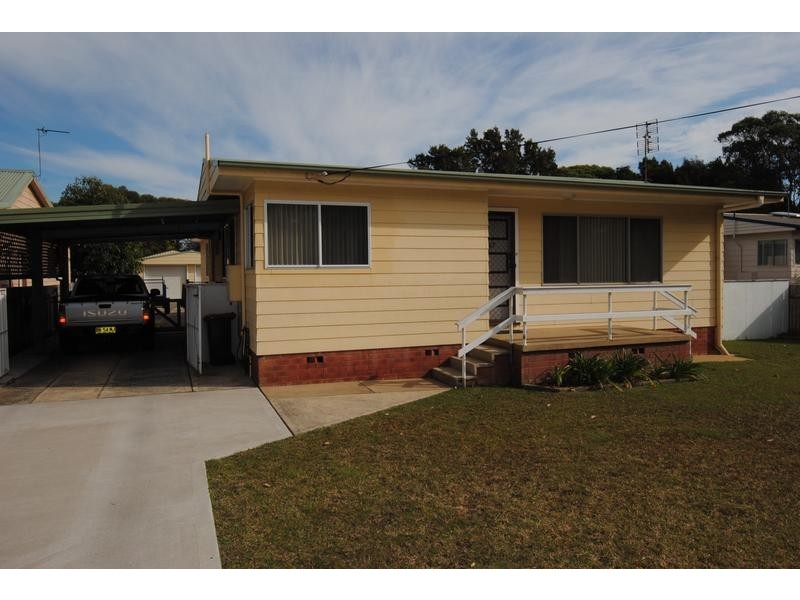 67 Prince Edward Avenue, Culburra Beach NSW 2540