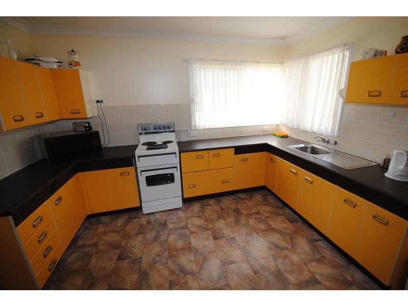 67 Prince Edward Avenue, Culburra Beach NSW 2540