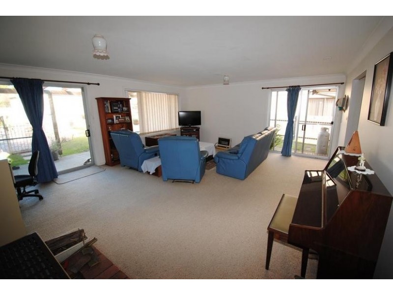 4 Mia Way, Culburra Beach NSW 2540