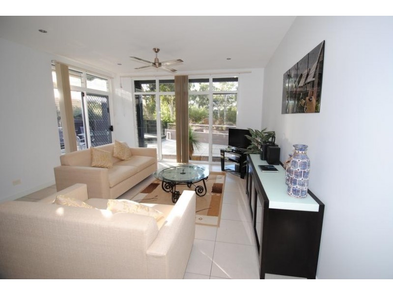 9 Caffrey Circuit, Callala Beach NSW 2540