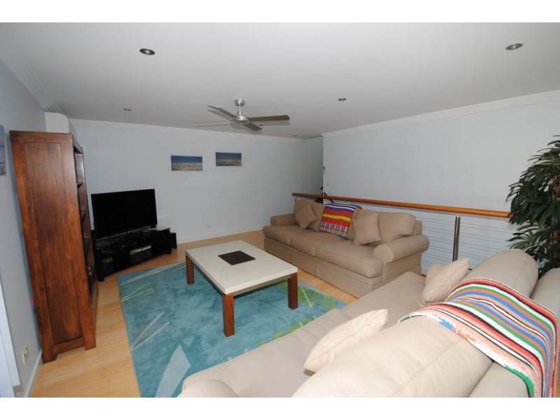 9 Caffrey Circuit, Callala Beach NSW 2540