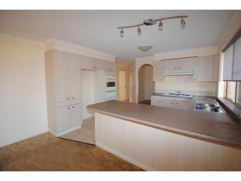 100 Hollingsworth Crescent, Callala Bay NSW 2540