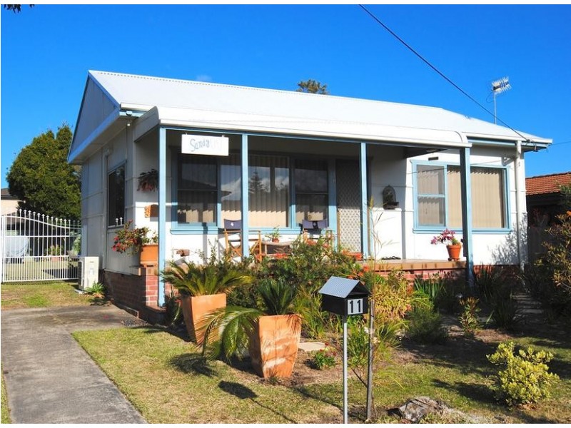 11 Lennox Road, Callala Beach NSW 2540
